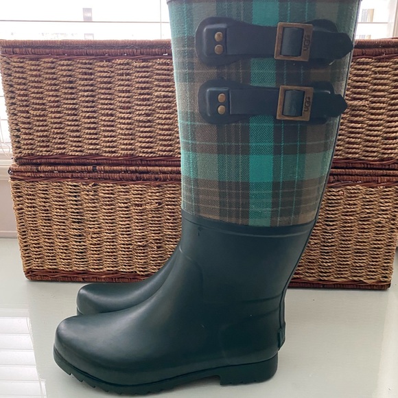 UGG Sabine βGreen & Plaidβ Wellies / Rain boots Womens SIZE 7 βοΈ - Picture 3 of 12